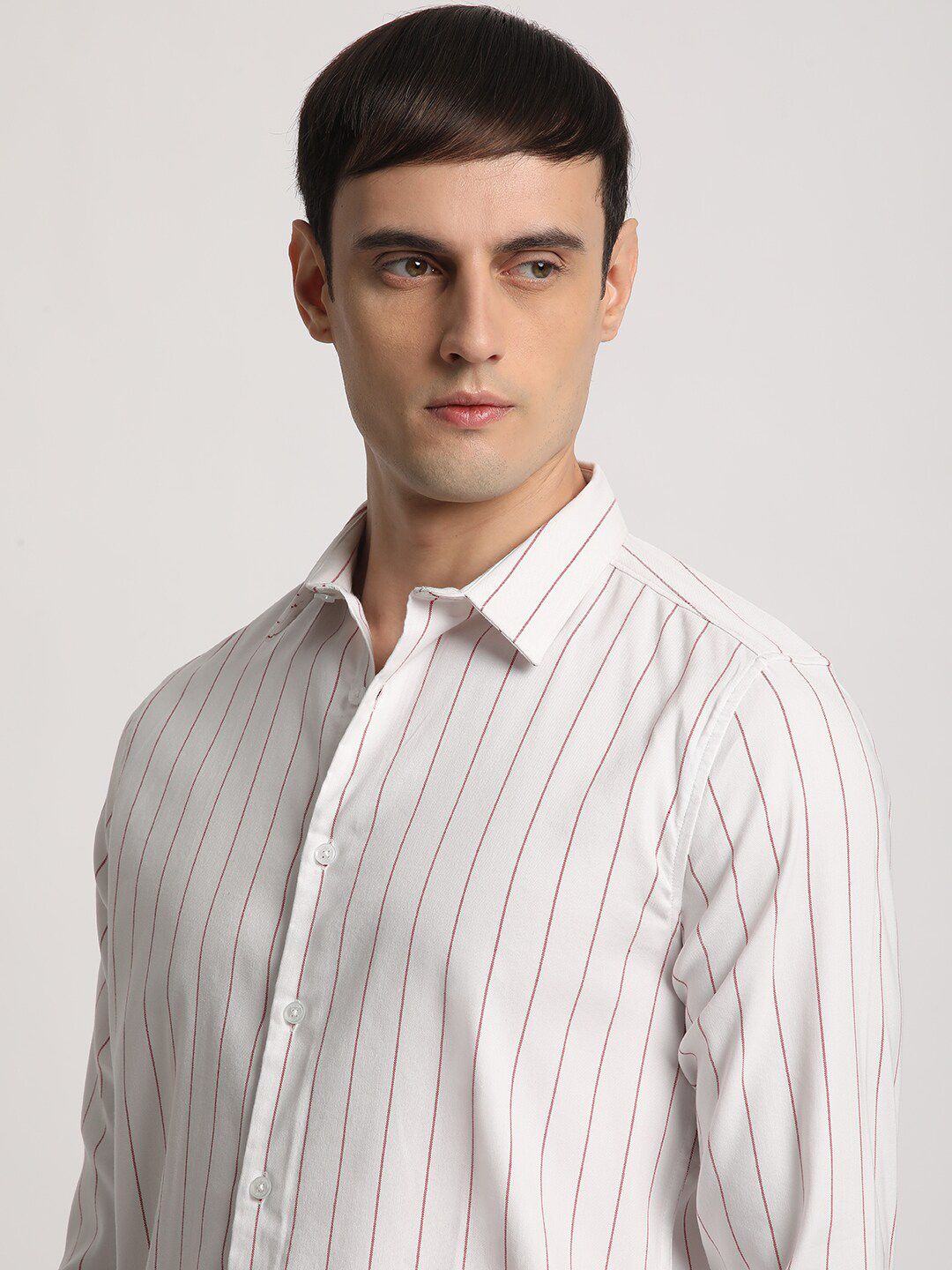 THE BEAR HOUSE Slim Fit Vertical Stripes Twill Spread Collar Casual Shirt