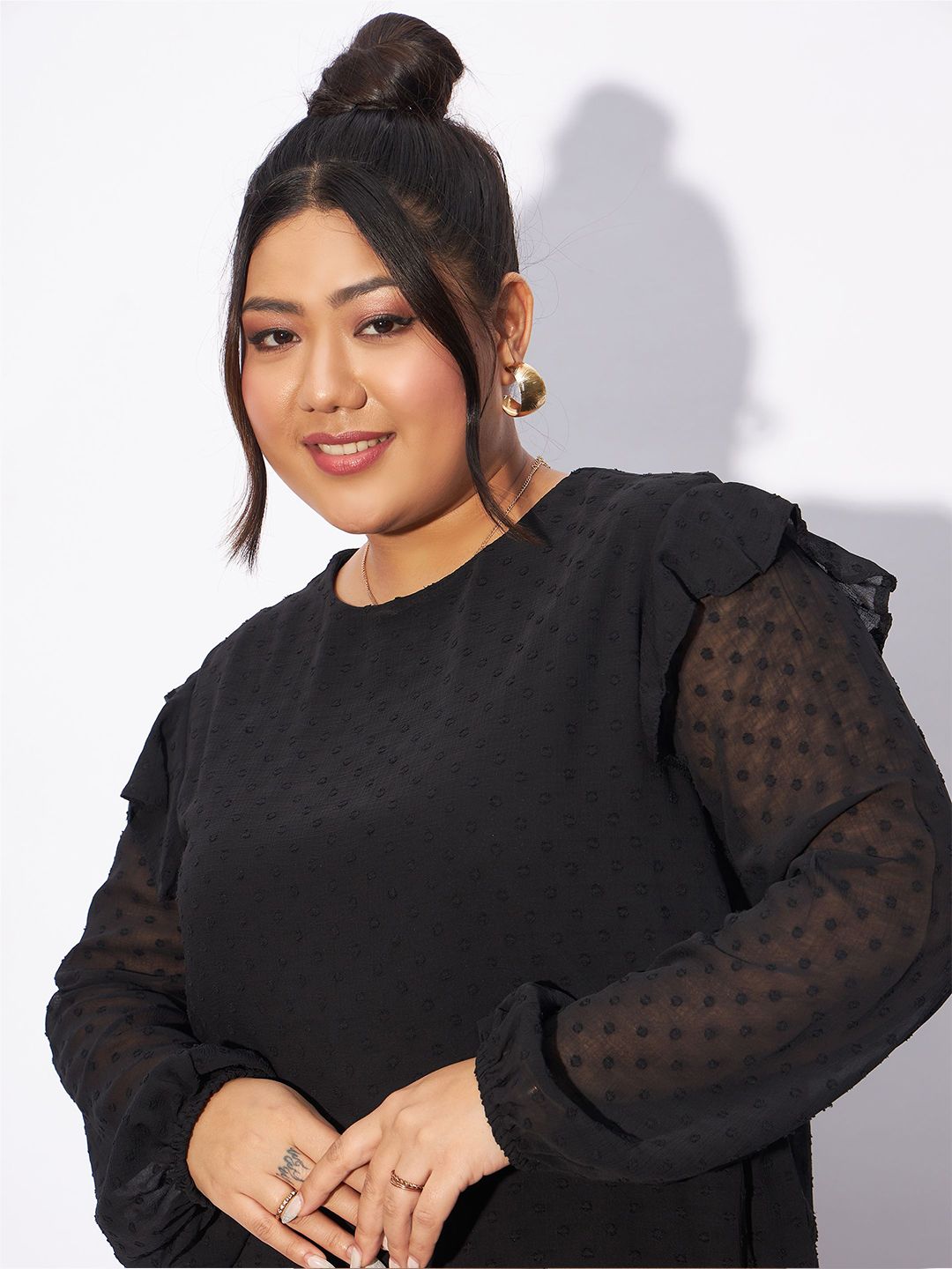 SASSAFRAS Curve Plus Size Self Design Puff Sleeves Ruffles Top