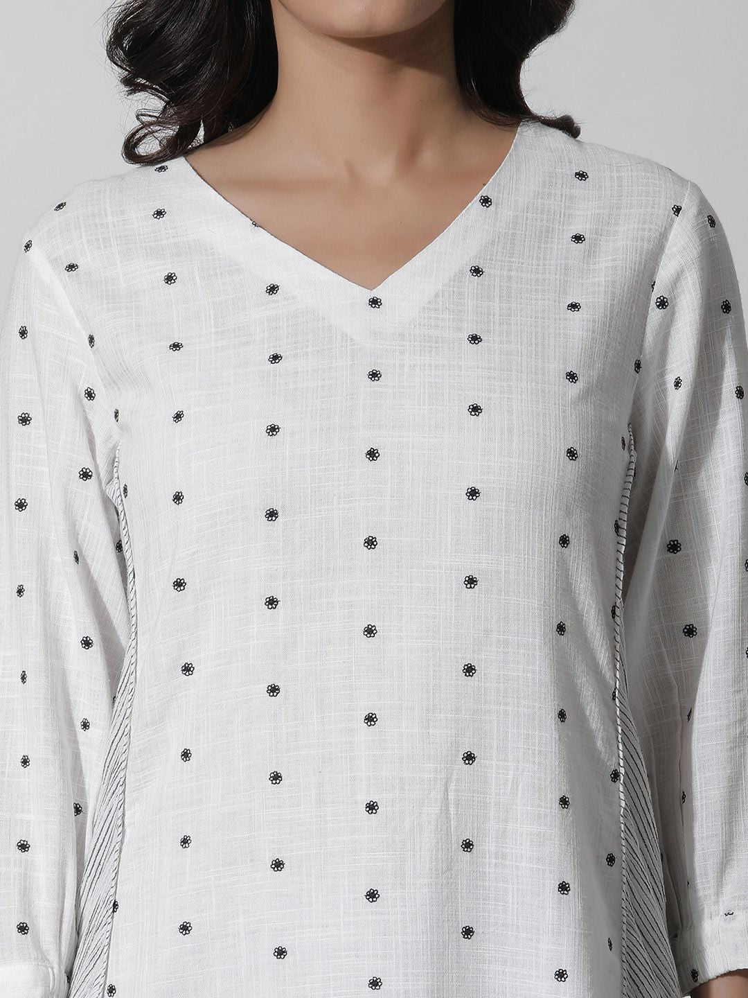 W Floral Embroidered Panelled A-Line Kurta