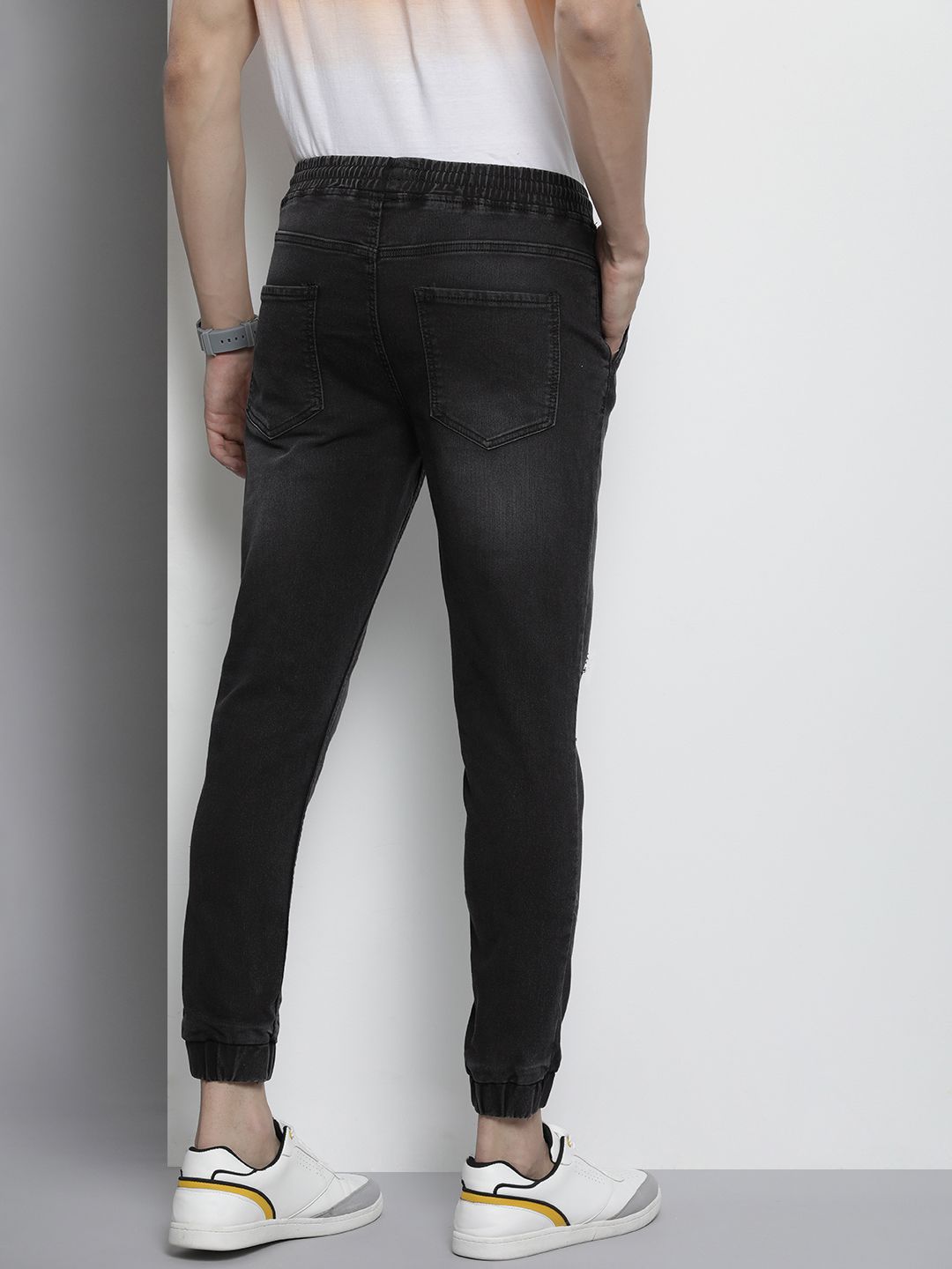 The Indian Garage Co Slim Fit Mildly Distressed Light Fade Stretchable Jogger Jeans