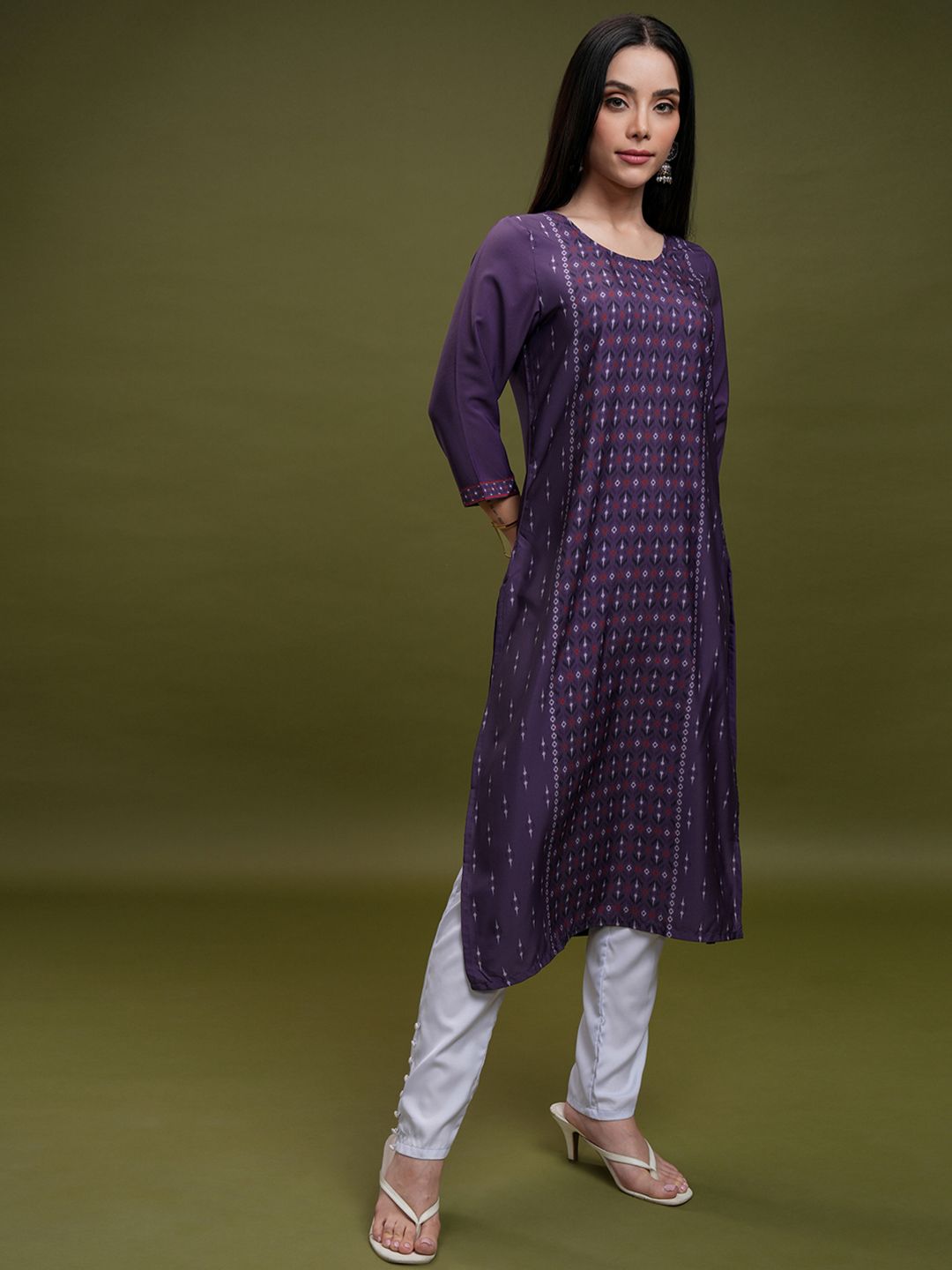 Vishudh Purple Geometric Printed Round Neck Thread Work Straight Kurta