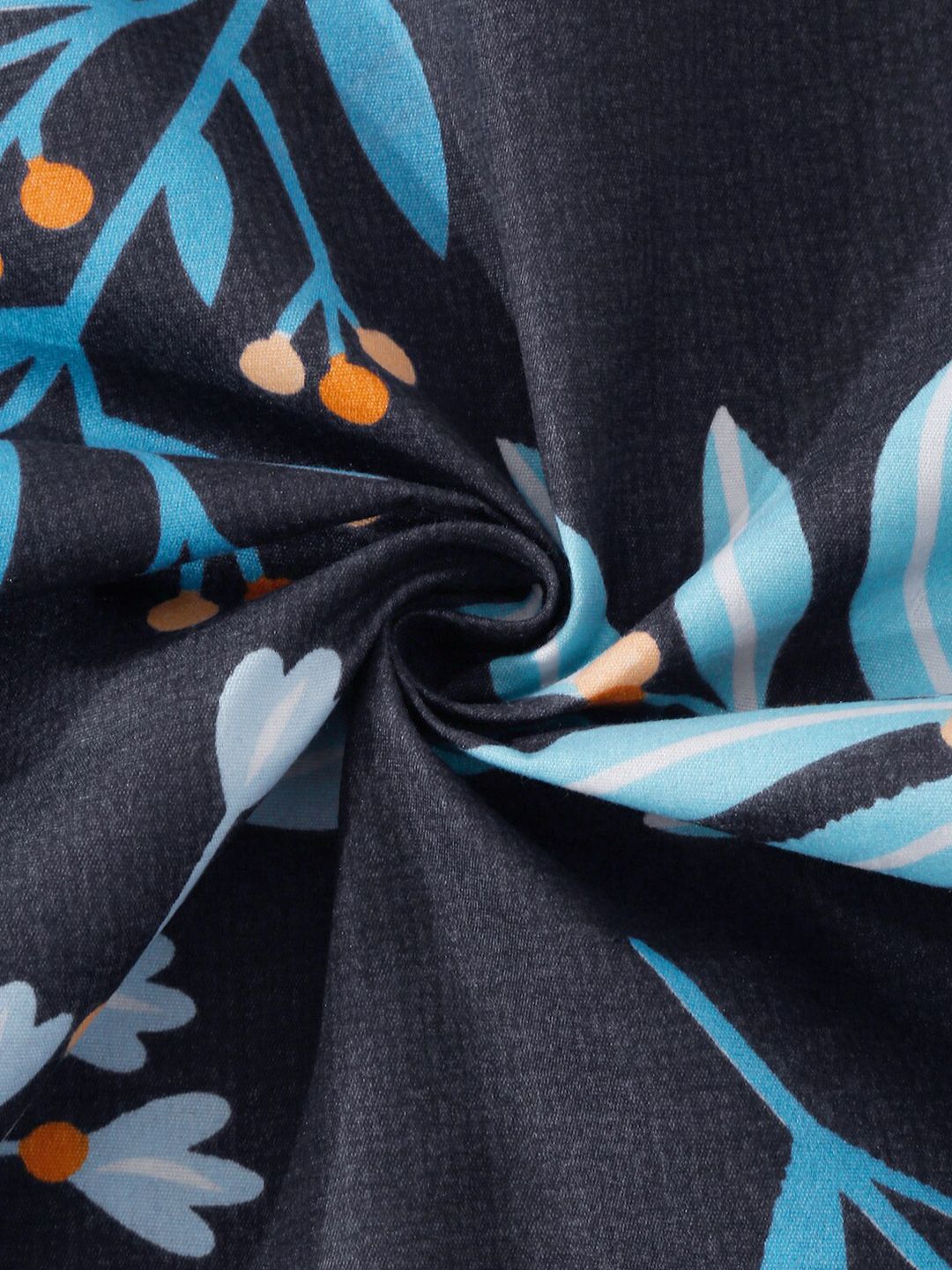 KLOTTHE Black & Blue Floral Printed 300TC Fitted Double King Bedsheet With 2 Pillow Covers
