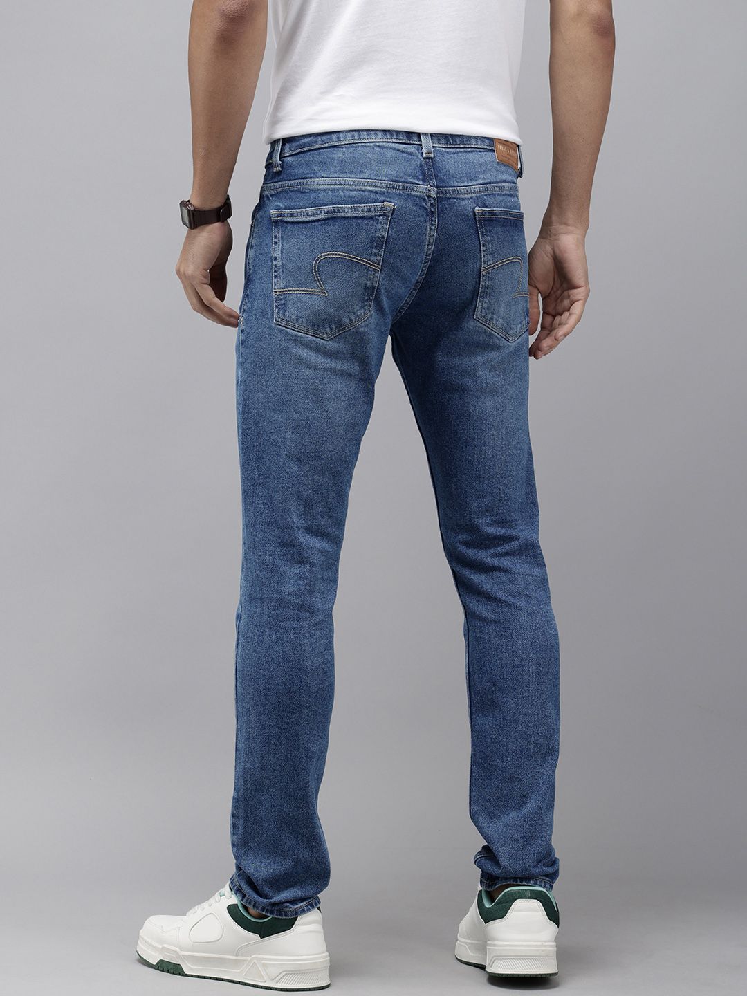 SPYKAR Men Slim Fit Low-Rise Heavy Fade Stretchable Jeans