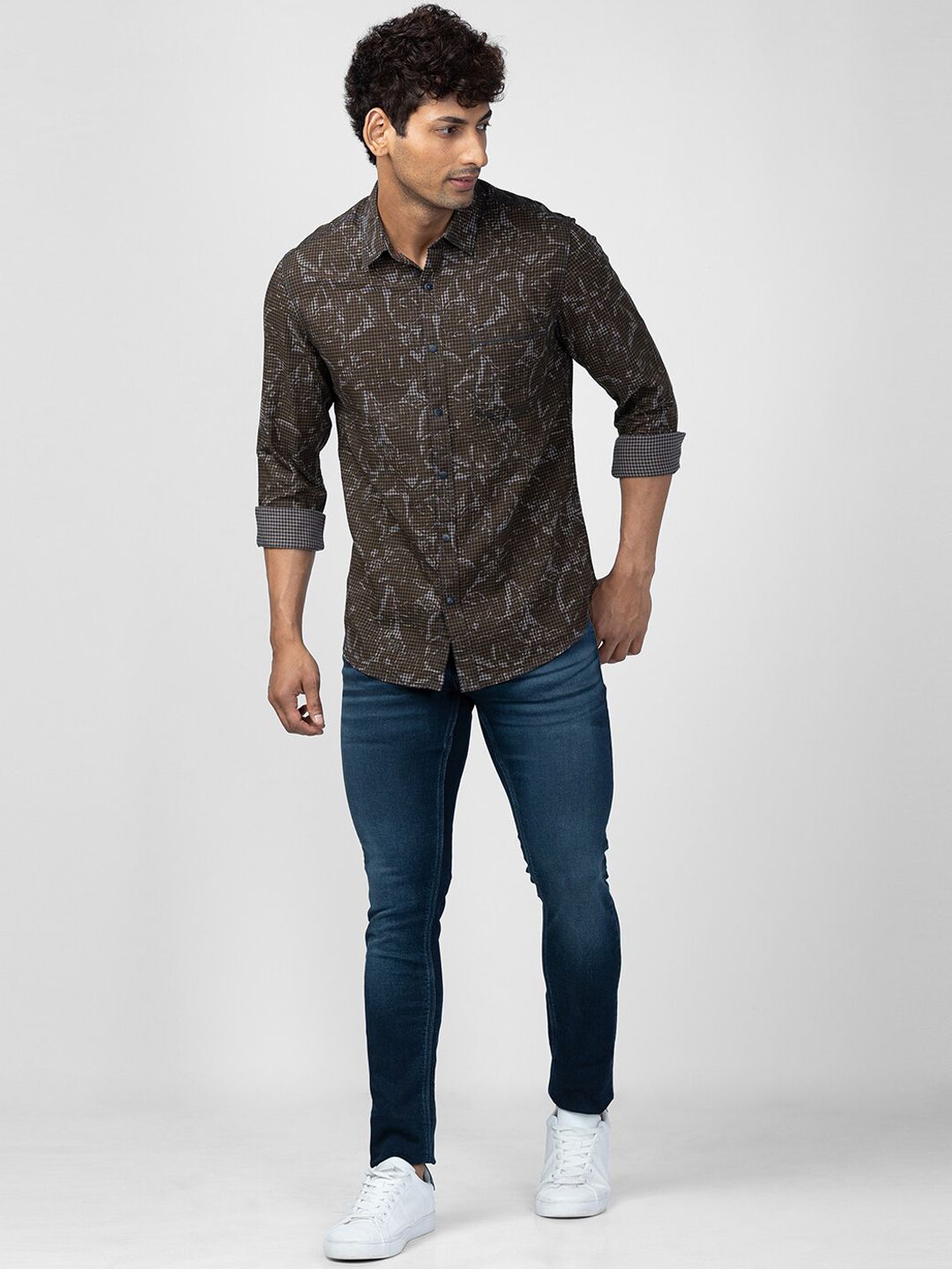 SPYKAR Men Slim Fit Low-Rise Light Fade Cotton Jeans