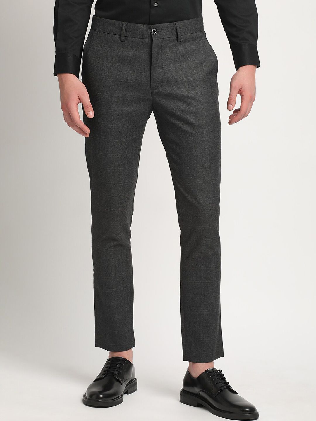 THE BEAR HOUSEMen Solid Checked Tapered Fit Mid-Rise Formal Trousers