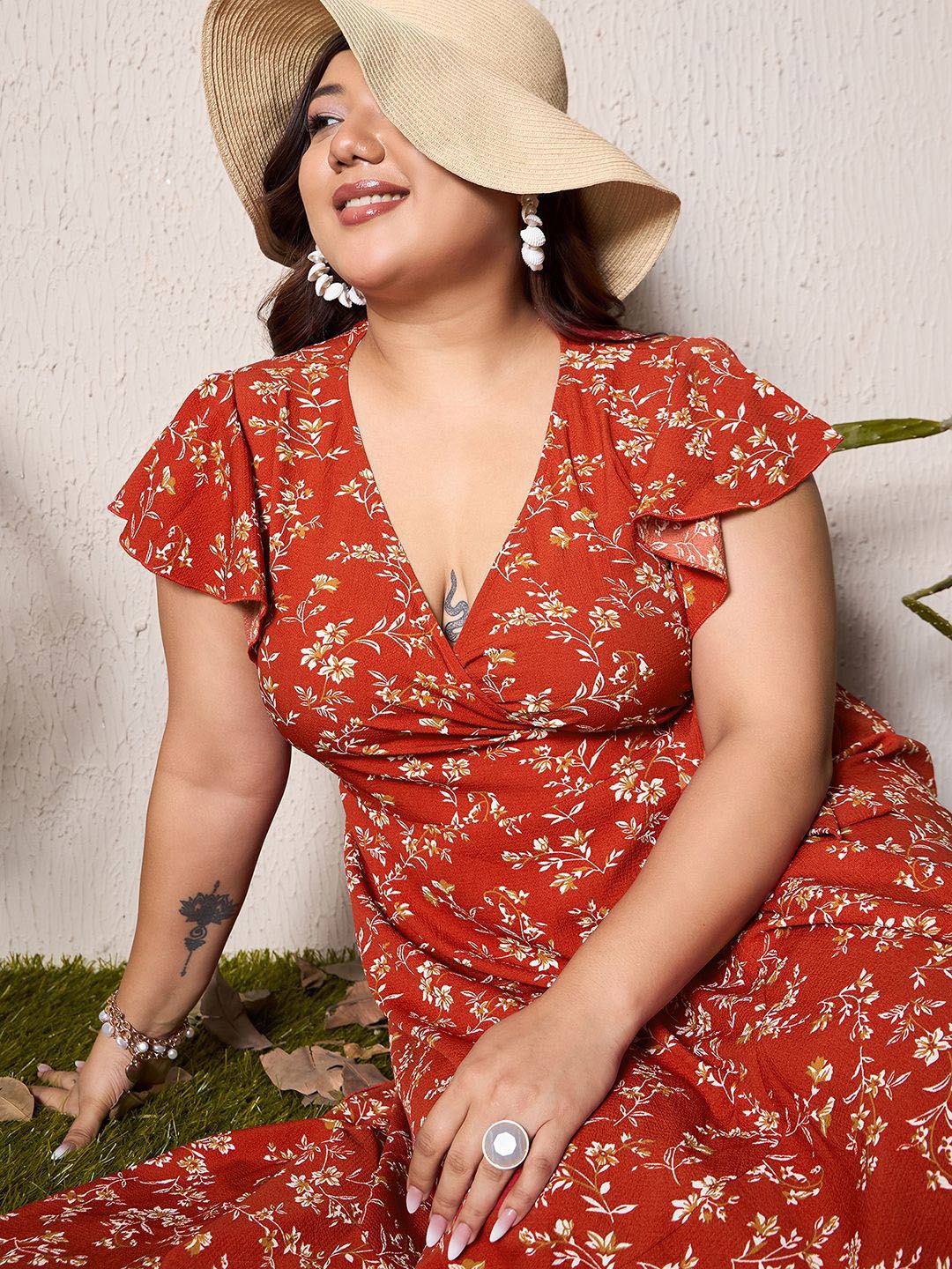 Berrylush Curve Women Floral Print Flutter Sleeve Fit & Flare Midi Dress