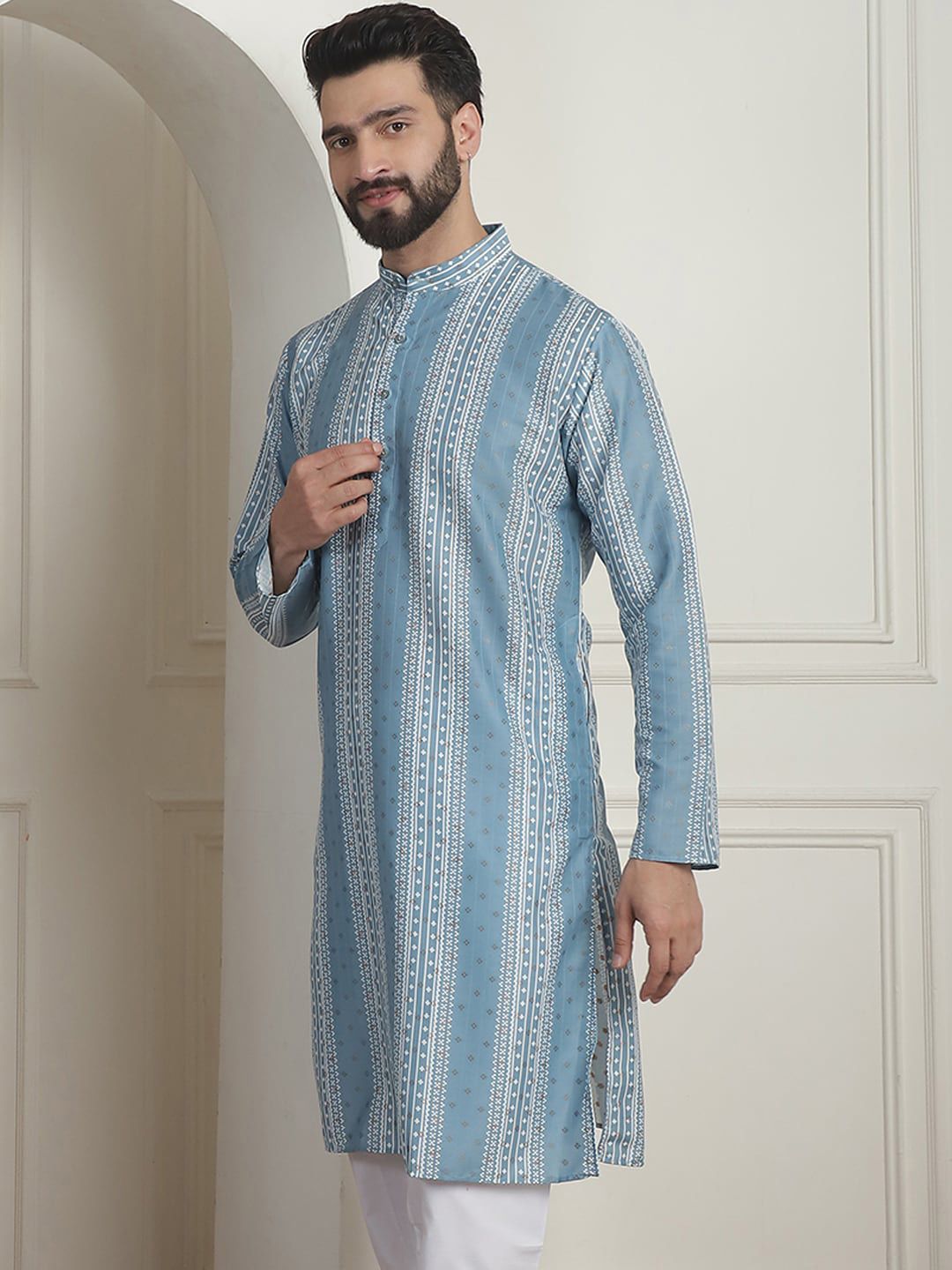 SOJANYA Printed Mandarin Collar Long Sleeves Straight Kurta