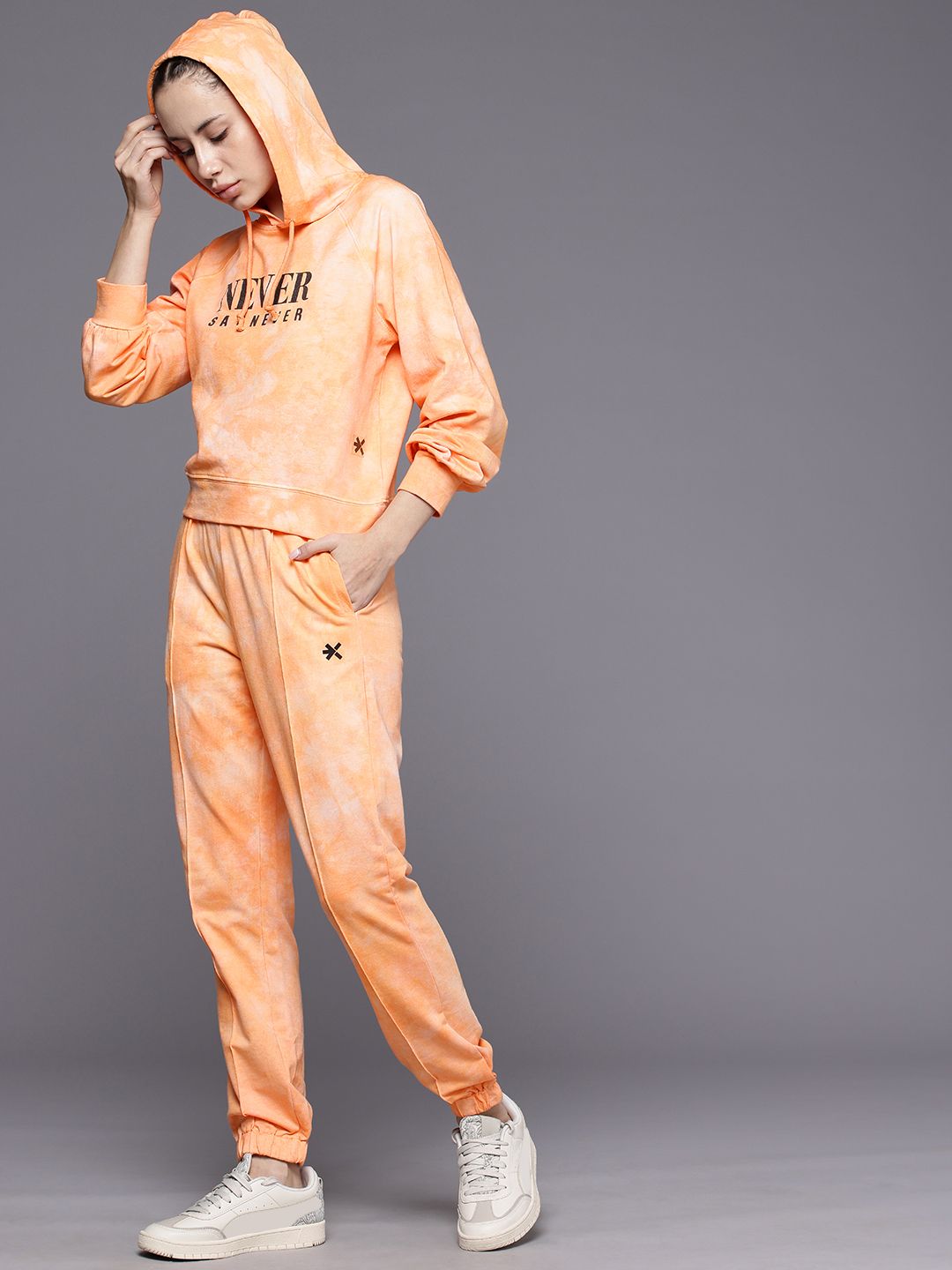 HRX by Hrithik Roshan Tie & Dye Printed Hooded Sweatshirt & Joggers