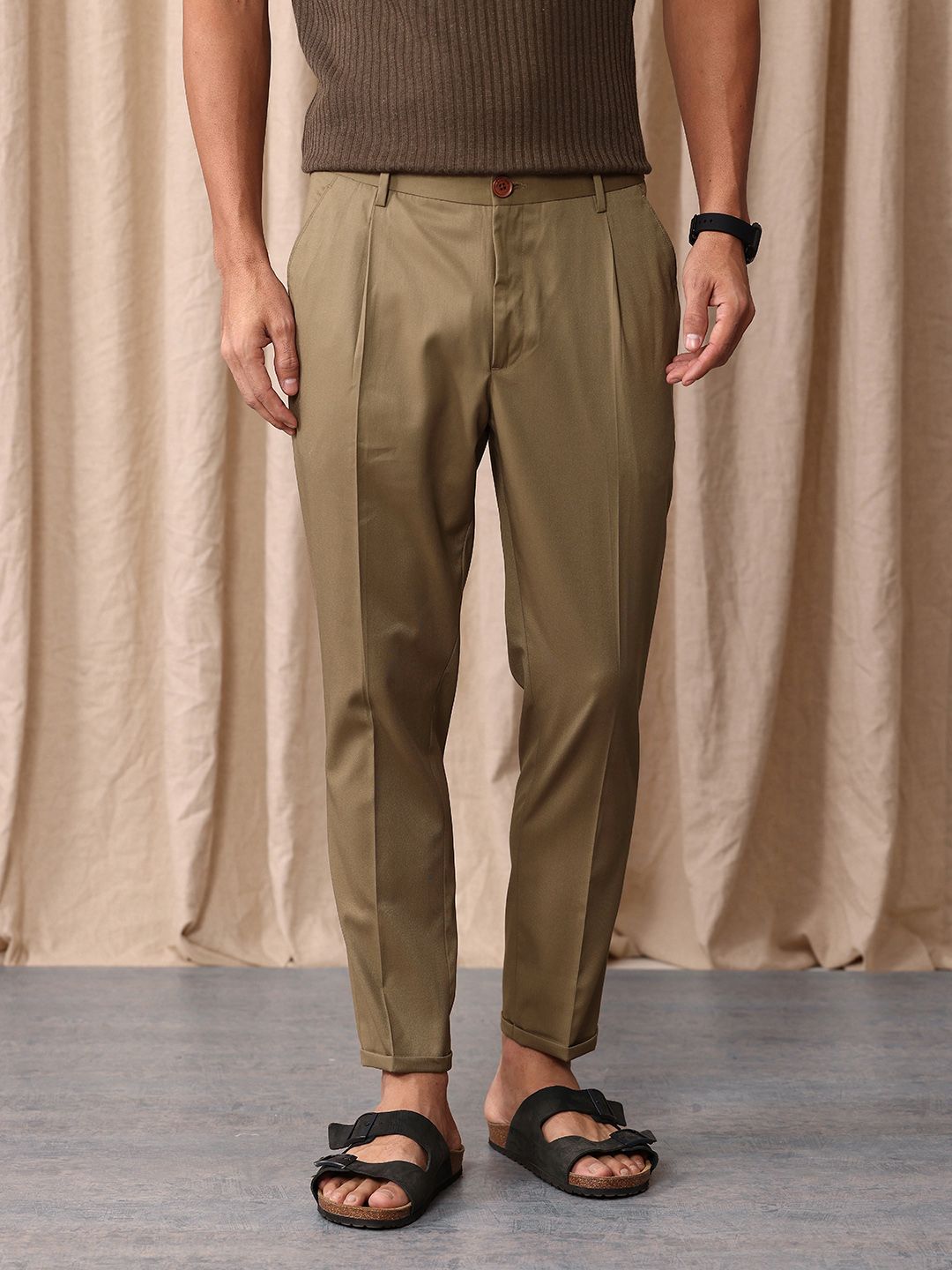 Mr Bowerbird Men Tailored Fit Vintage Pleated Trousers