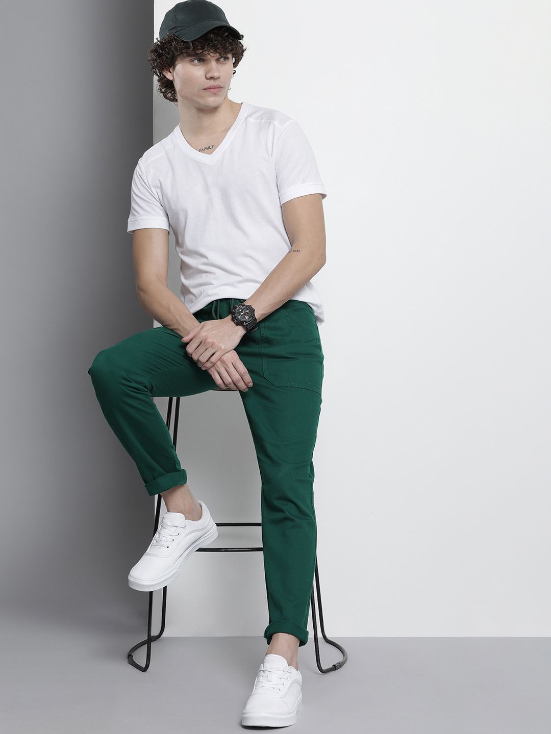 The Indian Garage Co Men Pure Cotton Slim Fit Trousers