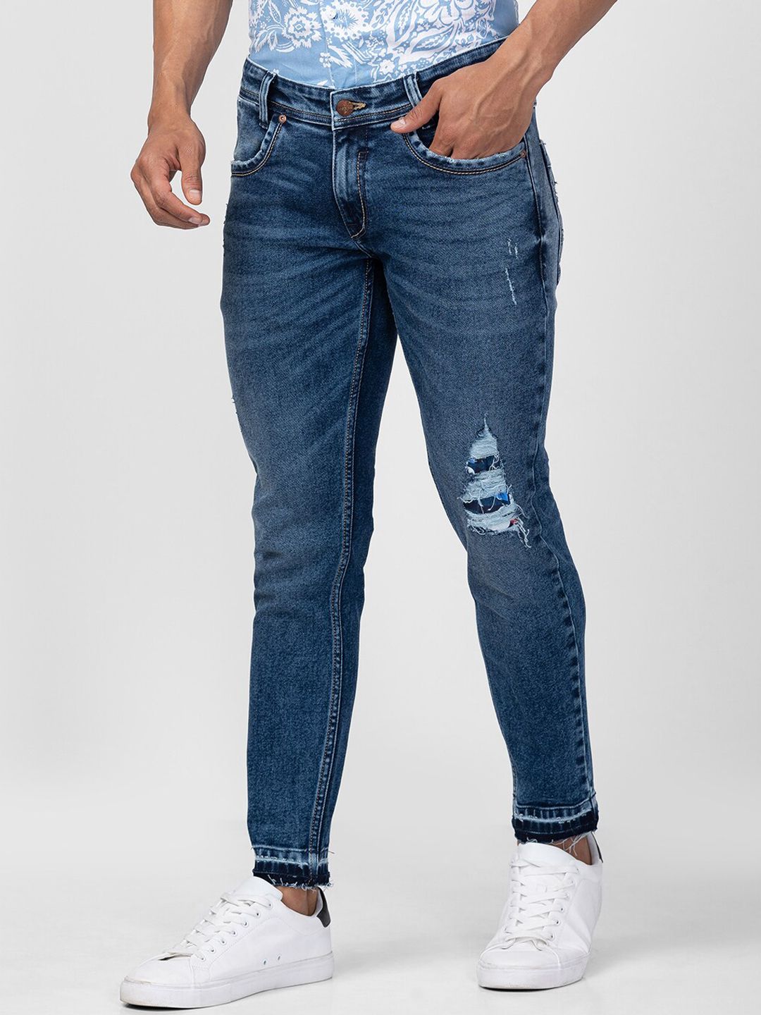 SPYKAR Men Tapered Fit Low Distress Light Fade Stretchable Cotton Jeans