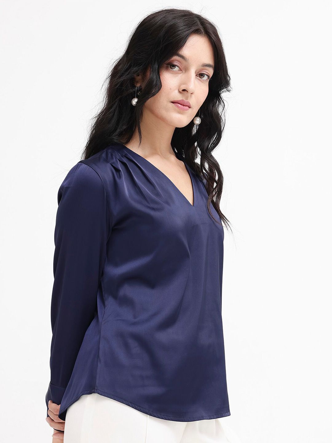 RAREISM V Neck Long Cuffed Sleeves Styled Back Top