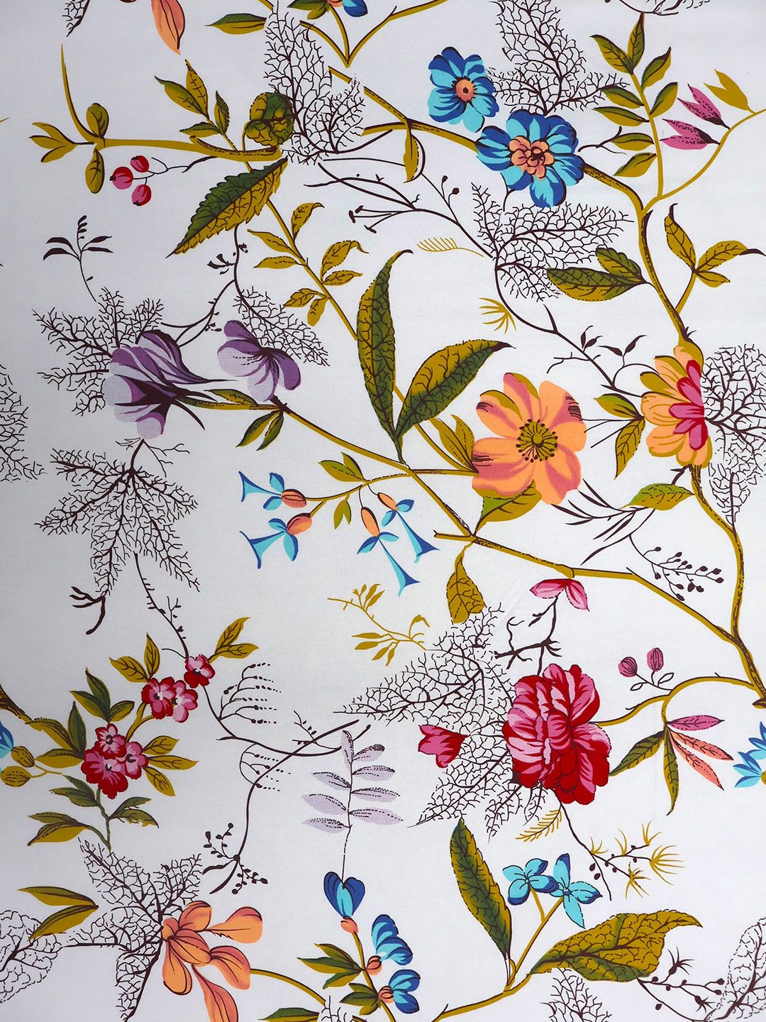 BOMBAY DYEING Floral Fiesta White Floral Cotton 140 TC Queen Bedsheet Set 2.54 m x 2.28 m