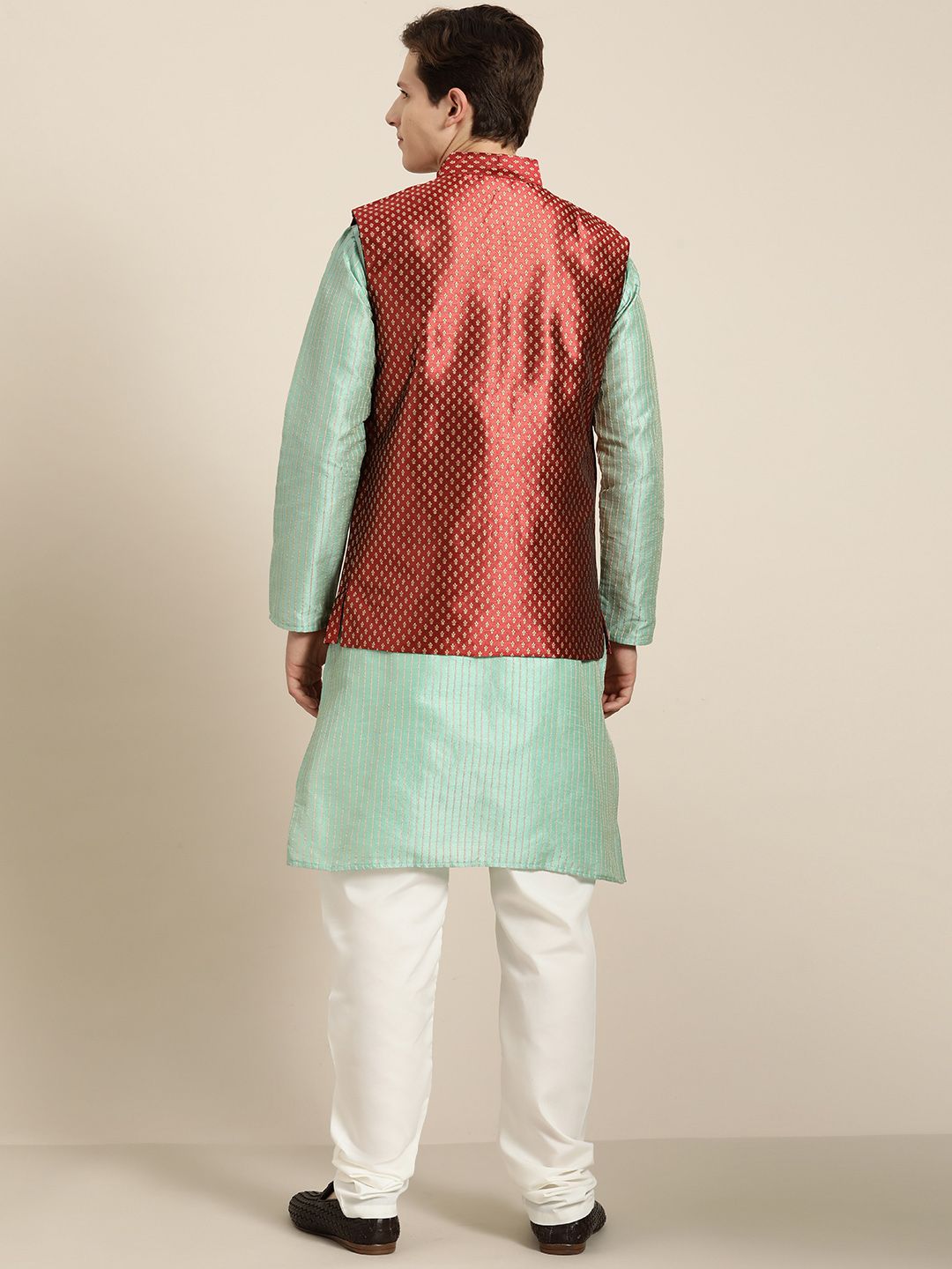 SOJANYA Men Sea Green & Beige Striped Thread Work Straight Kurta Churidar & Nehru Jacket