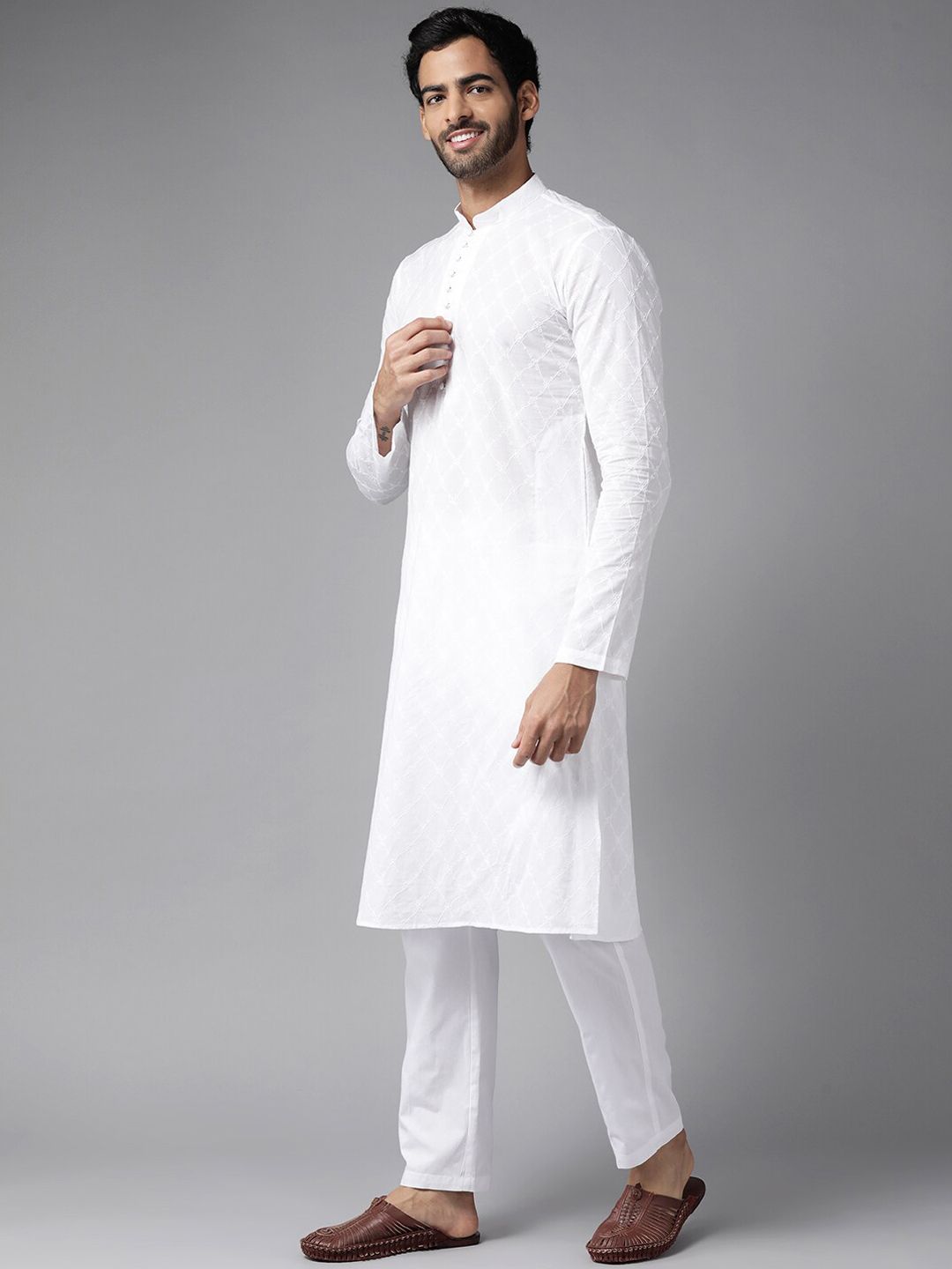 See Designs Men White Solid Chikankari Embroidered Mandarin Collar Cotton Kurta