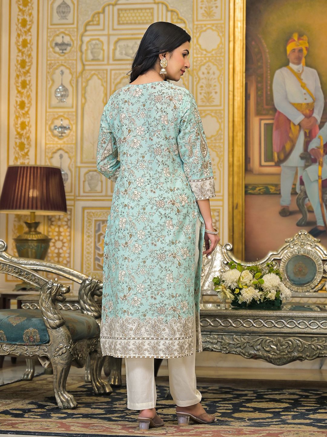 Varanga Women Floral Printed Regular Beads and Stones Pure Cotton Kurta with Trousers & With Dupatta