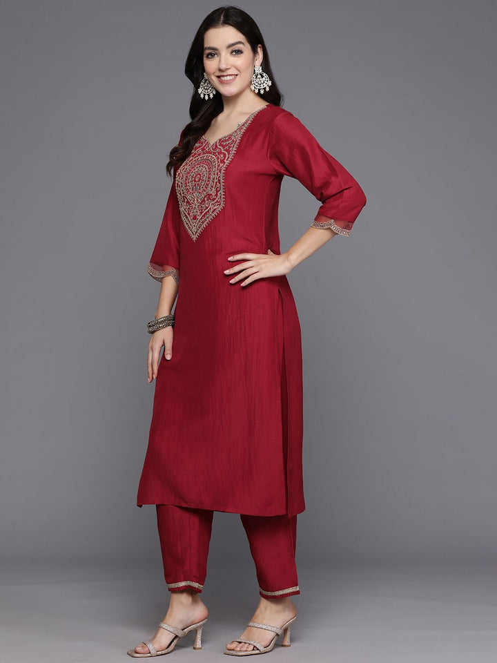 Indo Era Women Floral Yoke Design Regular Kurta with Trousers & With Dupatta