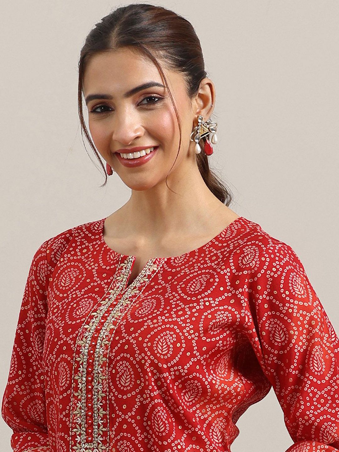 Libas Bandhani Printed Regular Gotta Patti Straight Kurta with Trousers & Dupatta