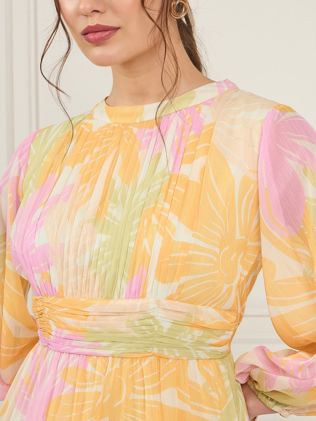 Antheaa Floral Printed Pleated Puff Sleeves Tiered Chiffon Fit & Flare Midi Dress