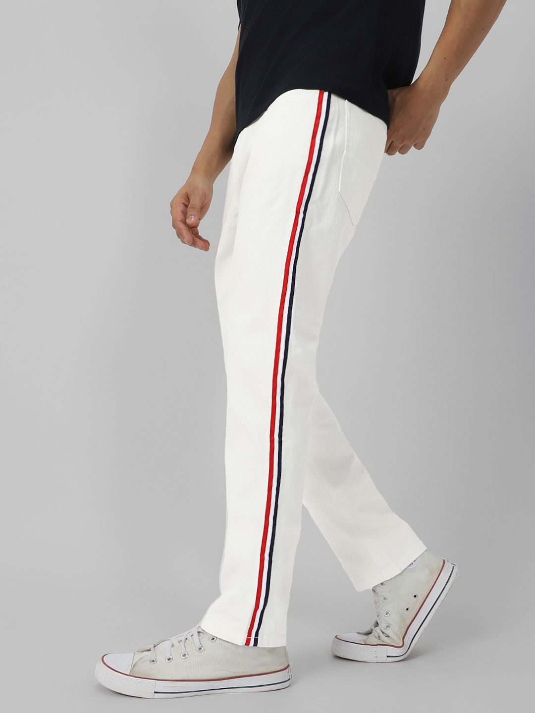 Urbano Fashion Men White Slim Fit Mid-Rise Clean Look Stretchable Jeans