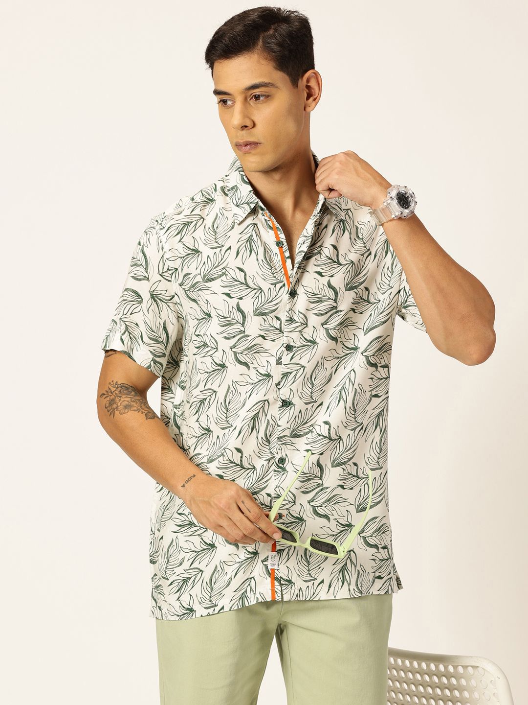 Thomas Scott Men Premium Tropical Printed Spread Collar Casual Shirt