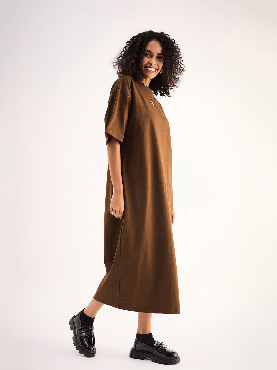SASSAFRAS BASICS Round Neck Short Sleeves Cotton Oversized T-shirt Midi Dress