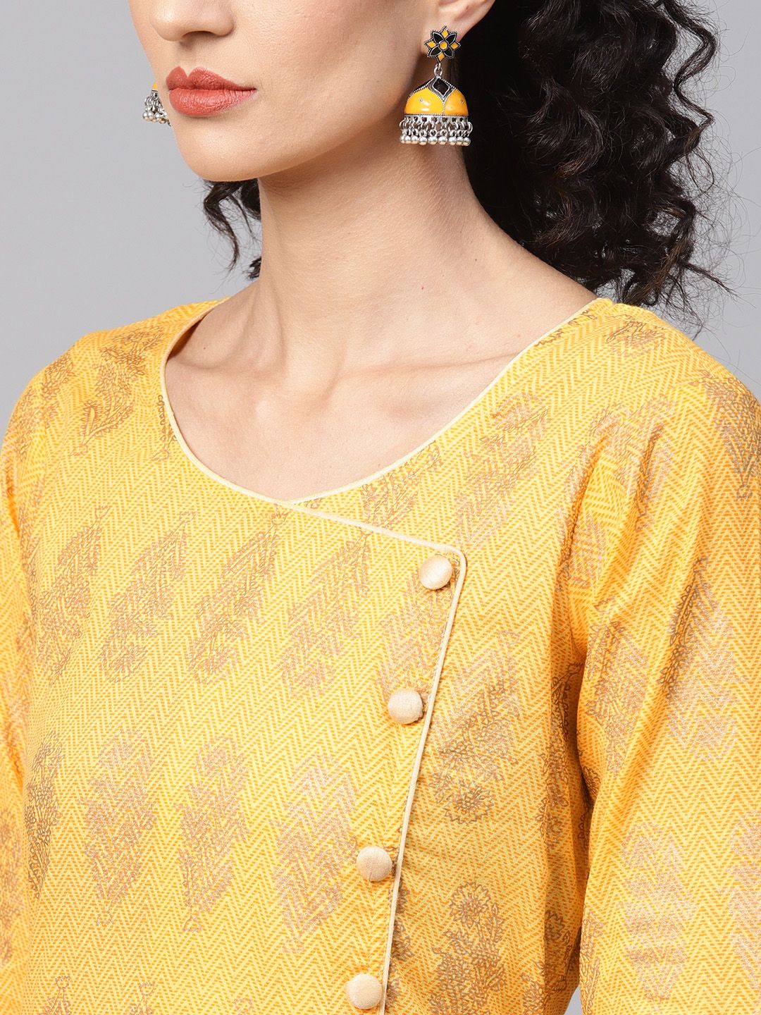 SOJANYA Women Yellow & Golden Printed Anarkali Kurta