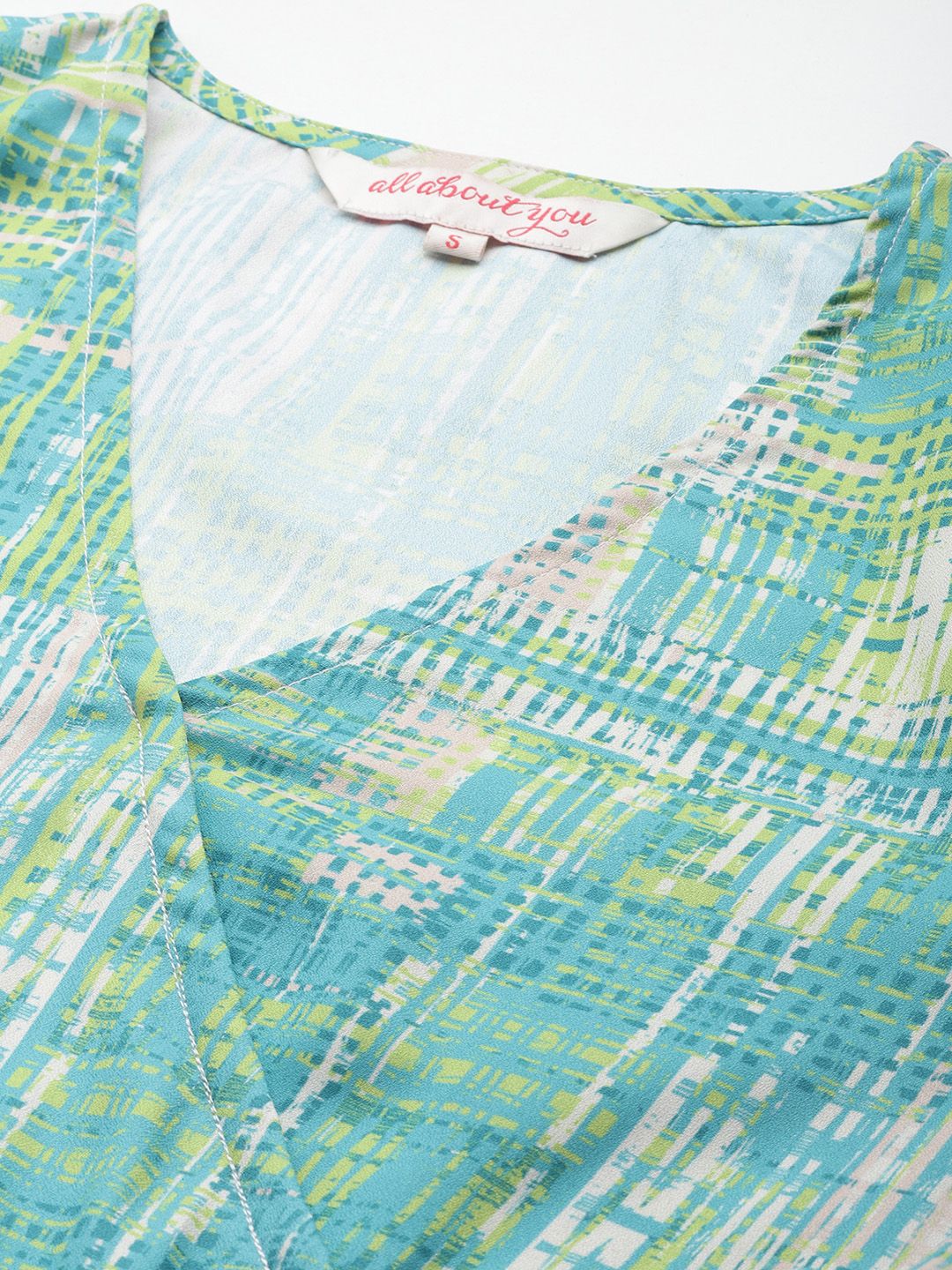 all about you Geometric Print Flared Sleeve Wrap Crop Top