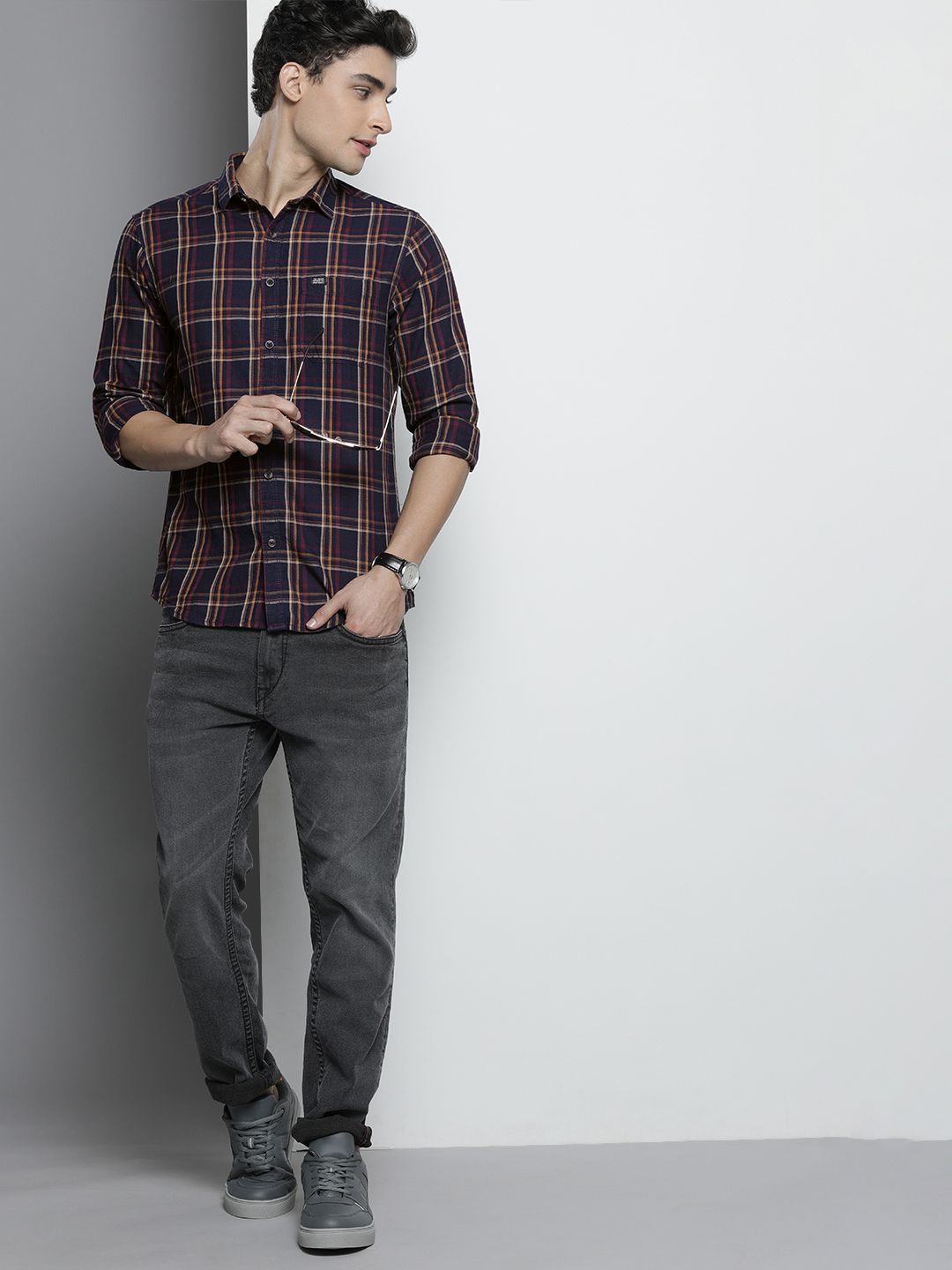The Indian Garage Co Men Navy Blue & Yellow Checked Casual Shirt