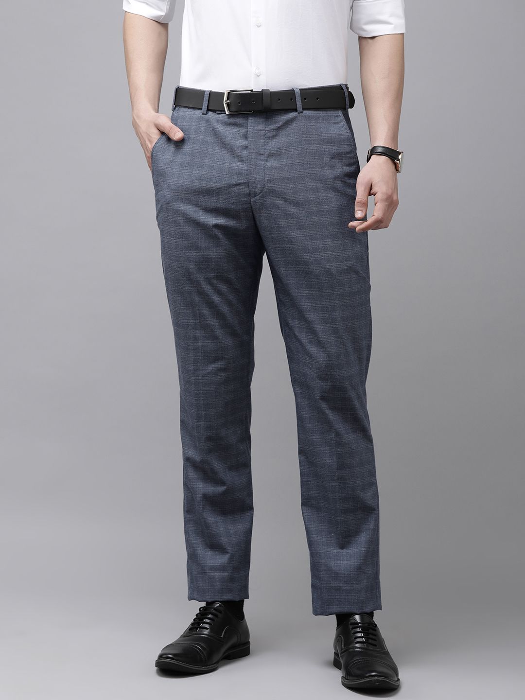 Park Avenue Men Checked Formal Trousers