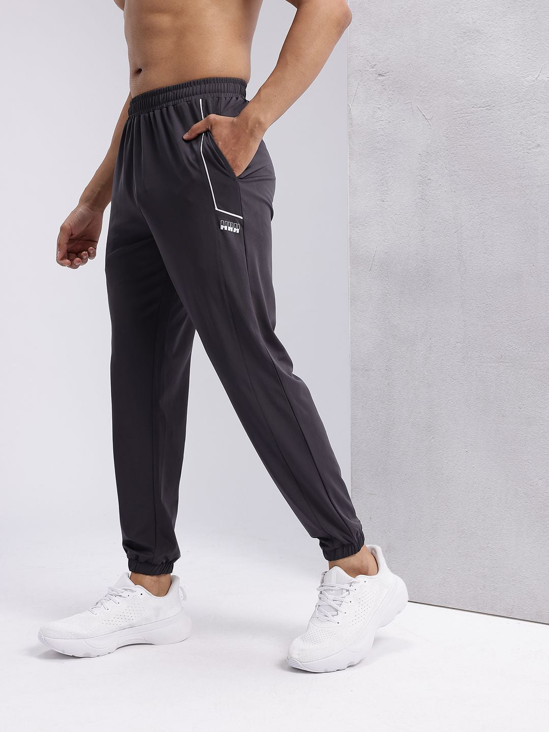 HRX by Hrithik Roshan Men Rapid-Dry Mid-Rise Regular Fit Training Joggers