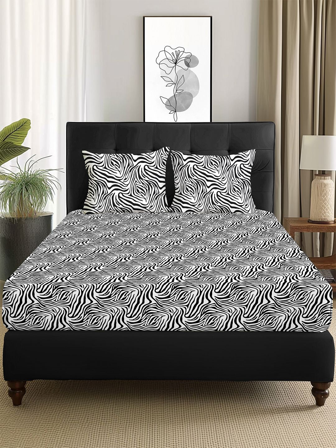 Story@home Arena Black & White Printed 180 TC Queen Bedsheet & 2 Pillow Covers