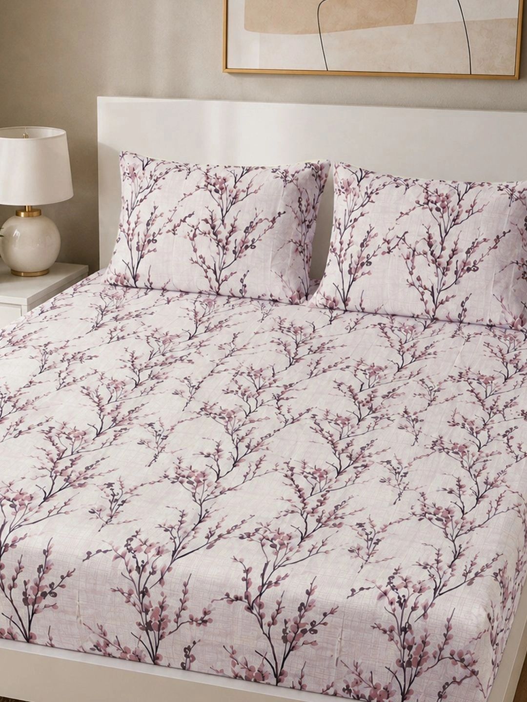 KLOTTHE Cream-Coloured Floral 300 TC King Bedsheet with 2 Pillow Covers
