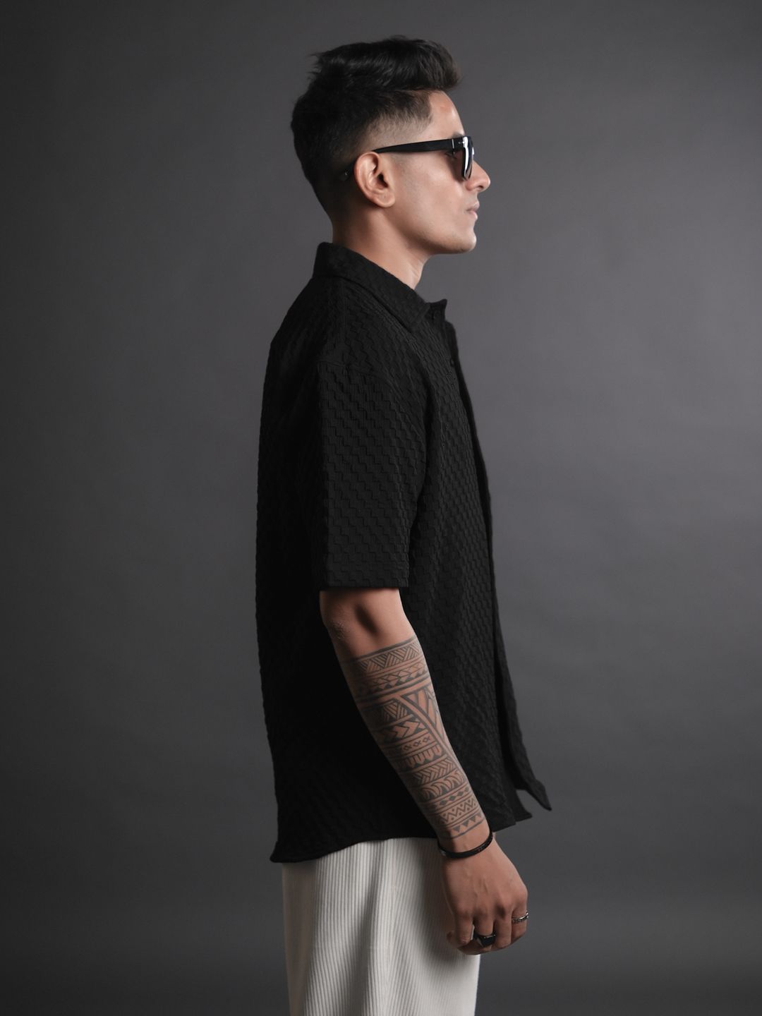 Powerlook Black India Slim Textured Short Sleeves Oversized Casual Shirt