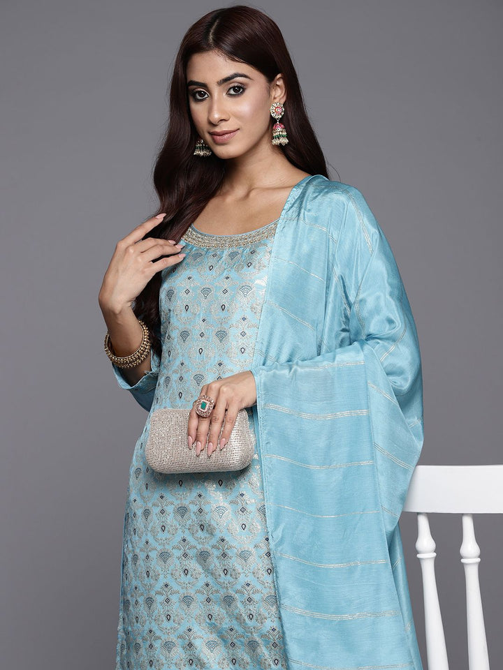 Libas Ethnic Motifs Regular Kurta with Trousers & Dupatta