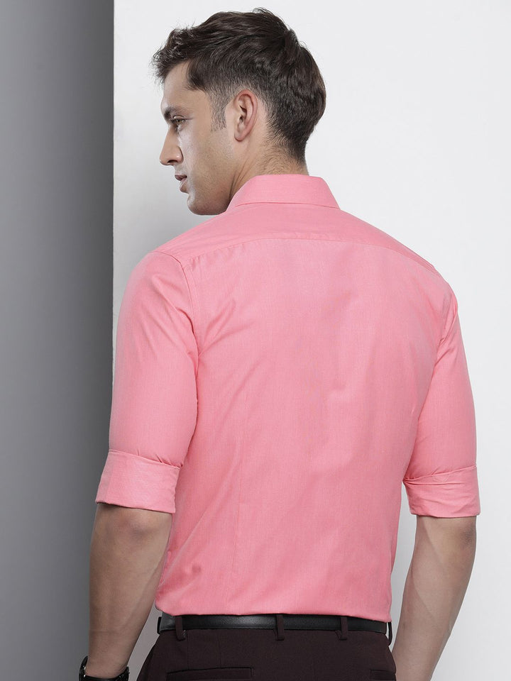 The Indian Garage Co. X Luxe Men Slim Fit Opaque Formal Shirt
