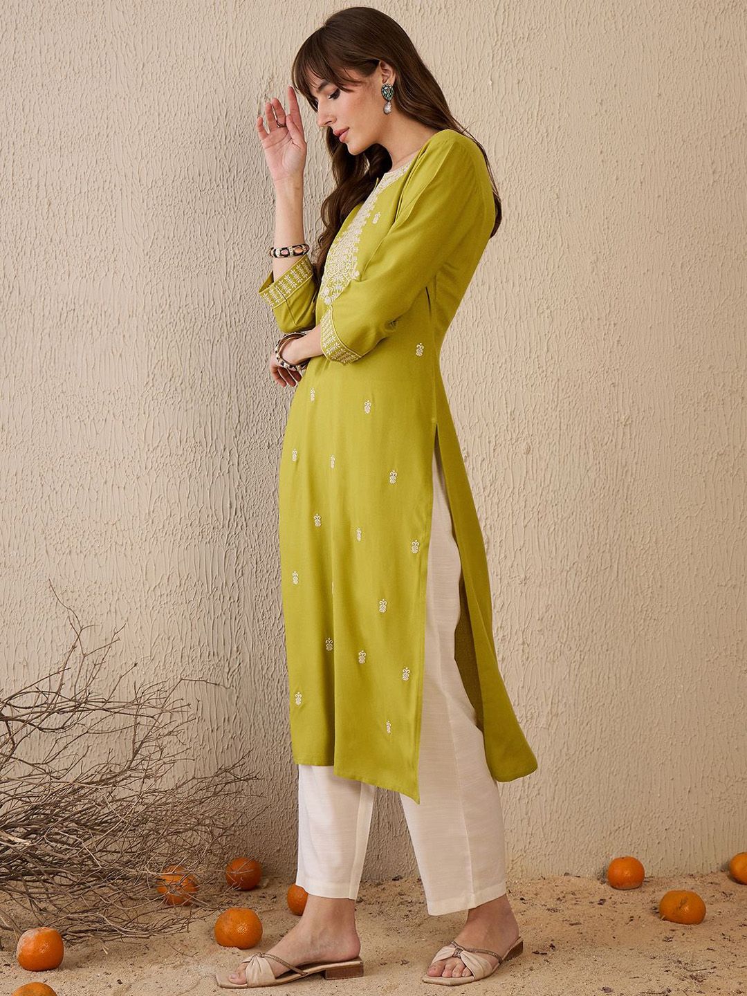Indo Era Women Ethnic Motifs Embroidered Thread Work Kurta