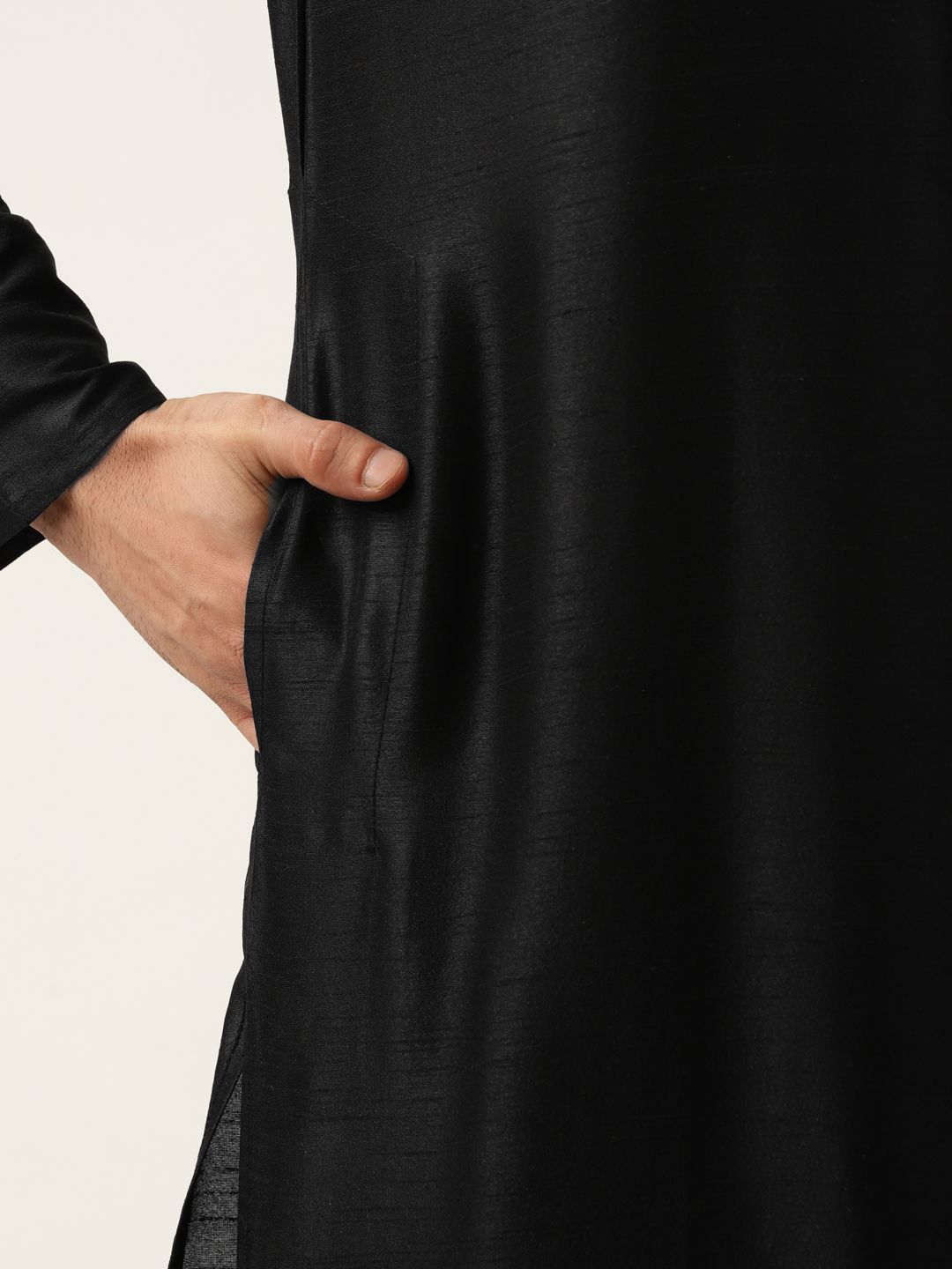 SOJANYA Set Kurta Solid Hitam Lelaki Dengan Jaket Bercetak