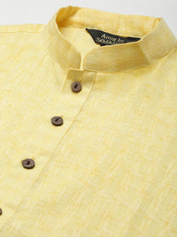 Anug oleh SOJANYA Lelaki Yellow Checked Dobby Mandarin Collar Kurta