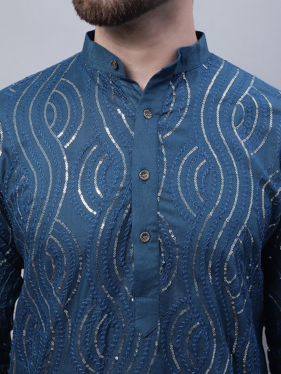SOJANYA Men Leheriya Embroidered Sequinned Pure Cotton Kurta With Churidar & Nehru Kurta