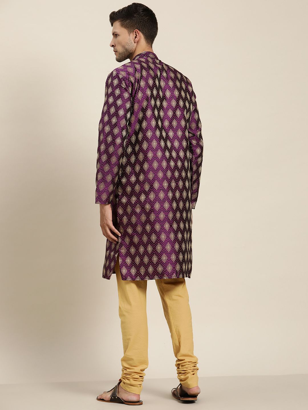 SOJANYA Kurta Tenunan Jacquard Lelaki Ungu & Emas
