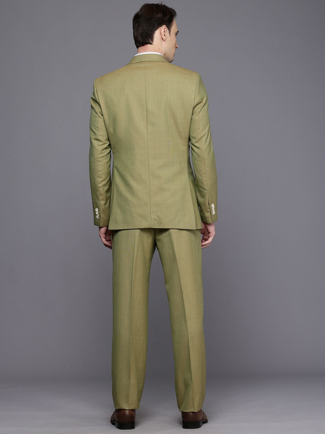 Raymond Contemporary Fit Single Breasted 3-Piece Party Wear Suit