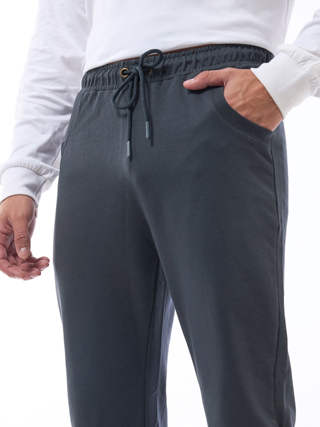 Bewakoof Men Navy Blue Solid Straight-Fit Joggers