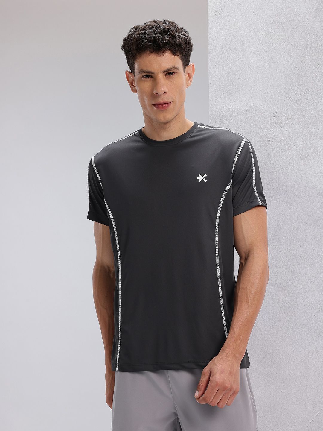 HRX by Hrithik Roshan Men Contrast Stitch Rapid-Dry Training T-shirt