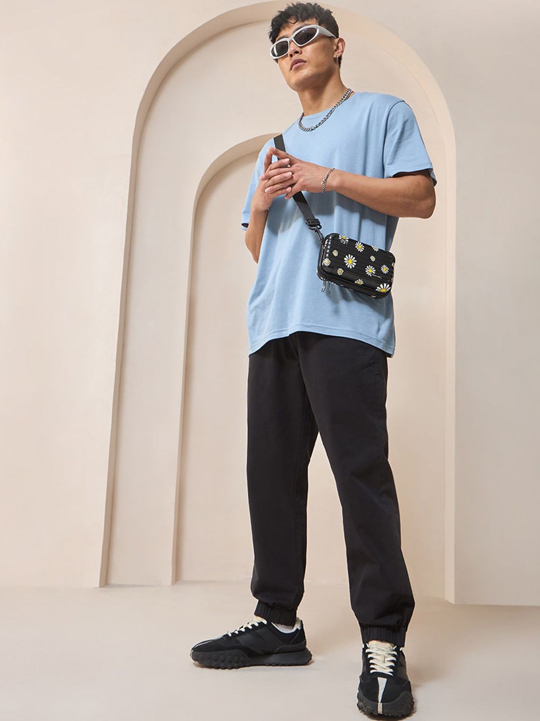 Bewakoof Men Mid-Rise Jogger