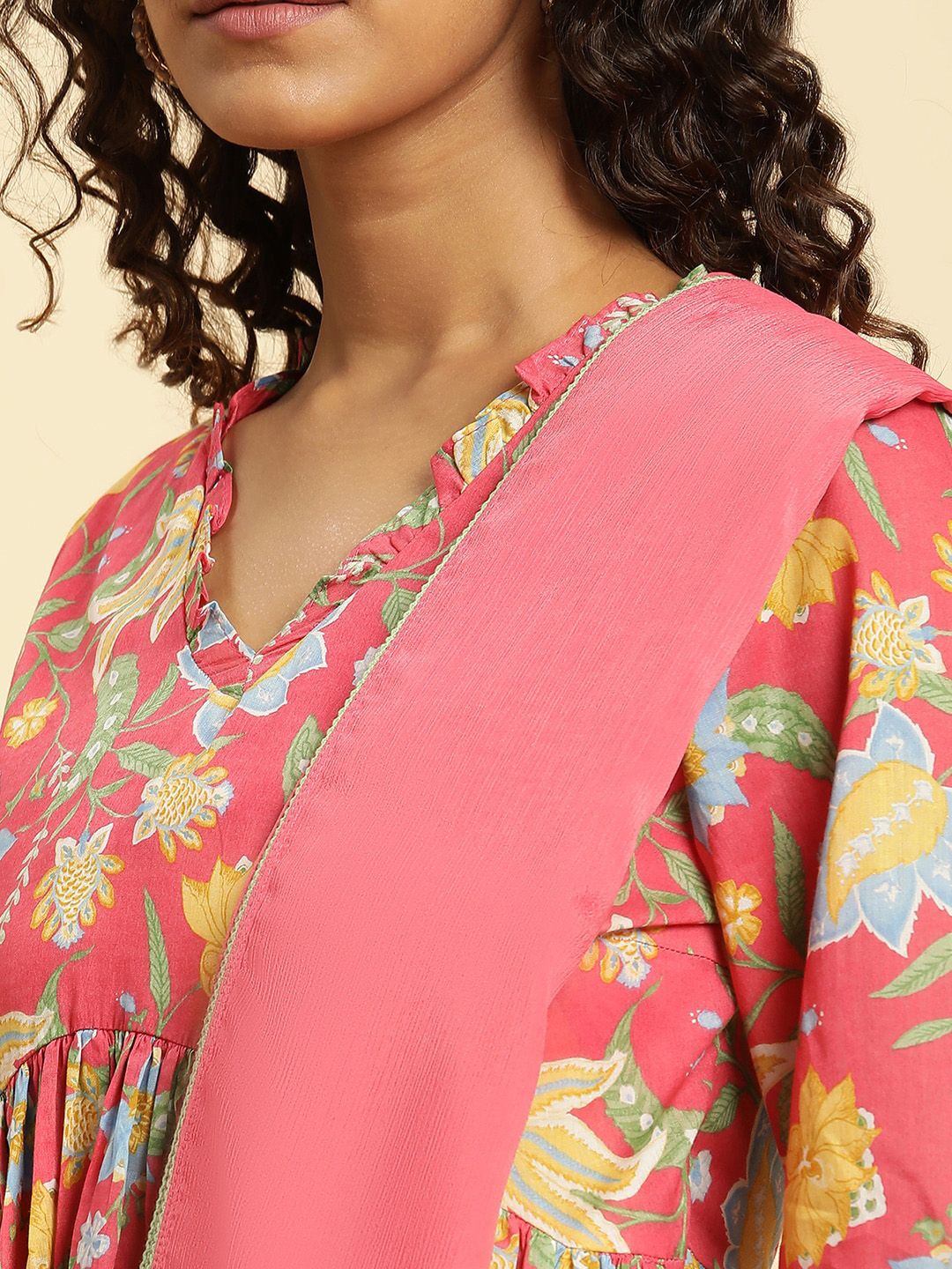 W Floral Printed Regular Pure Cotton Kurta With Trousers & Dupatta