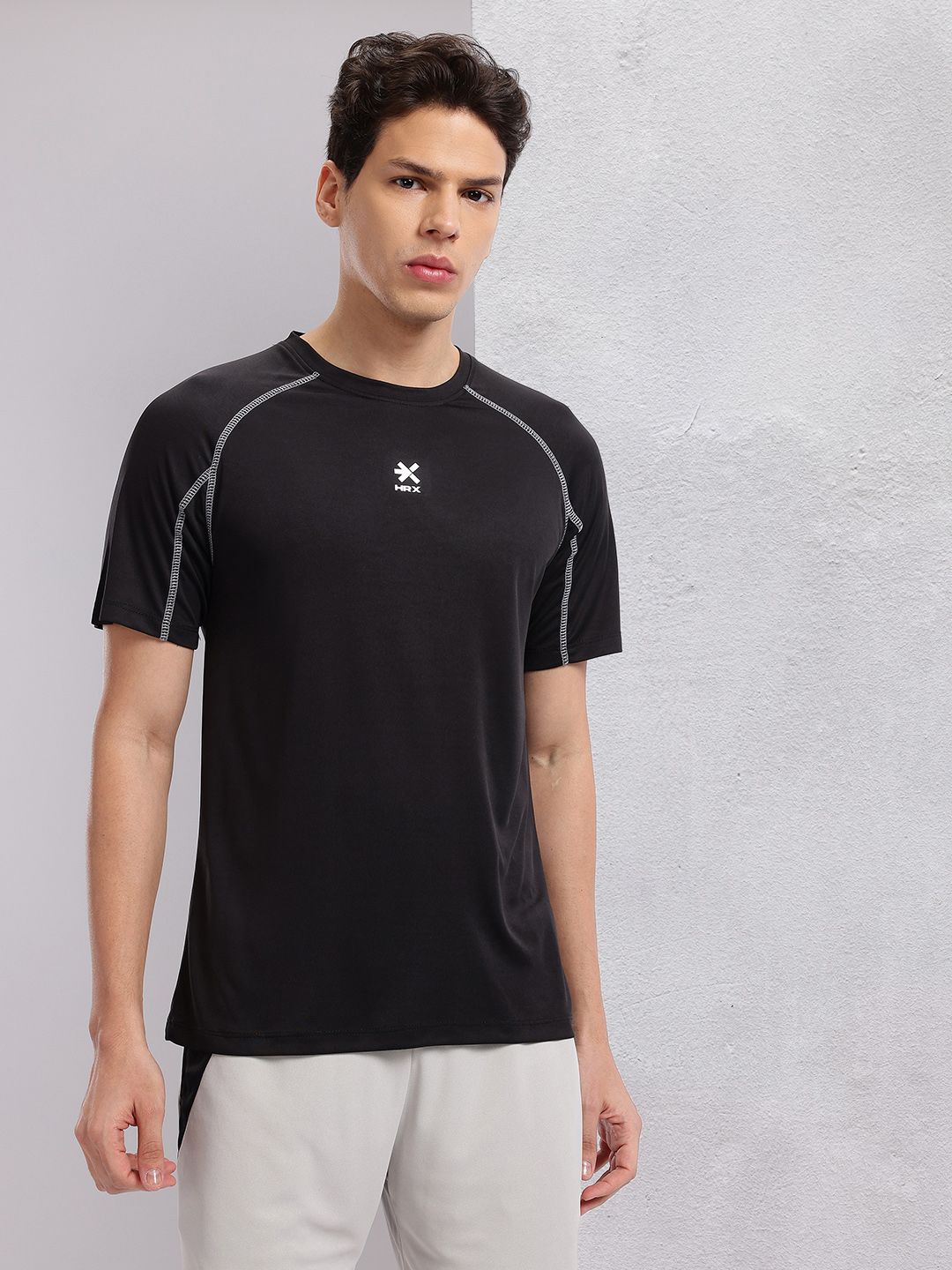 HRX by Hrithik Roshan Contrast Stitches Raglan Sleeves Rapid-Dry Training T-shirt