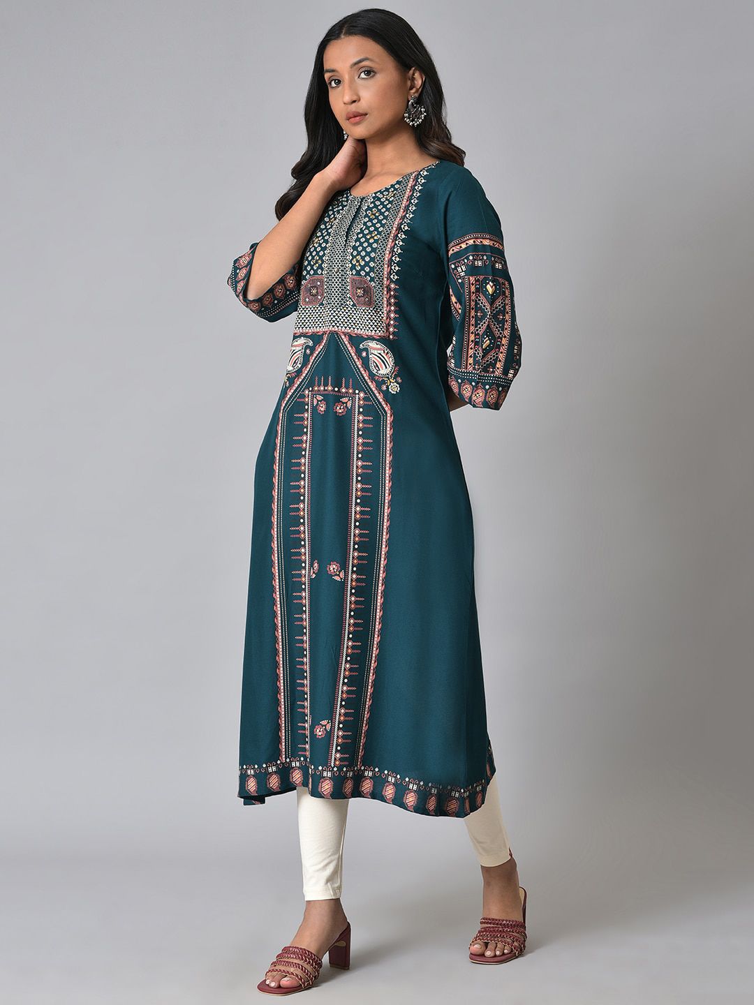 W Ethnic Motifs Printed Straight Regular Kurta