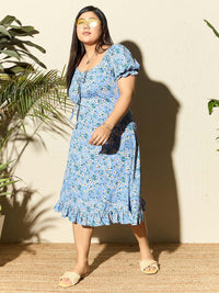 Berrylush Curve Plus Size Blue Froral Printed Dikumpulkan Dress A-Line Midi