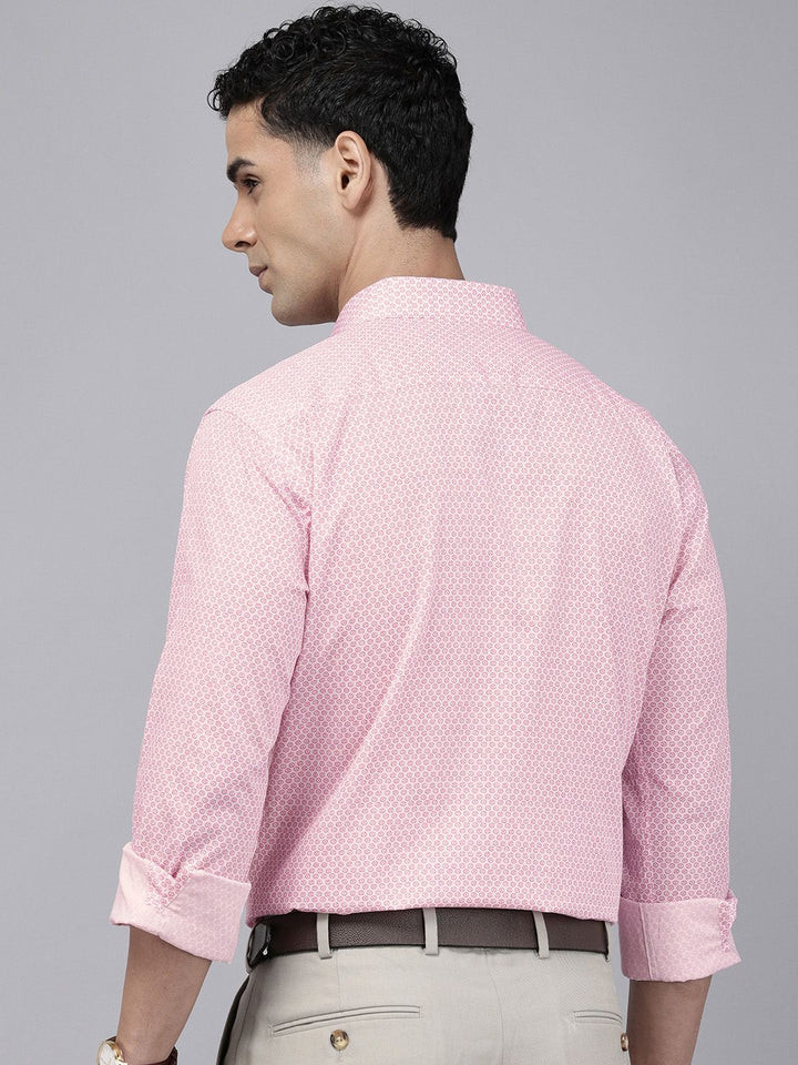 Park Avenue Pure Cotton Slim Fit Geometric Printed Formal Shirt